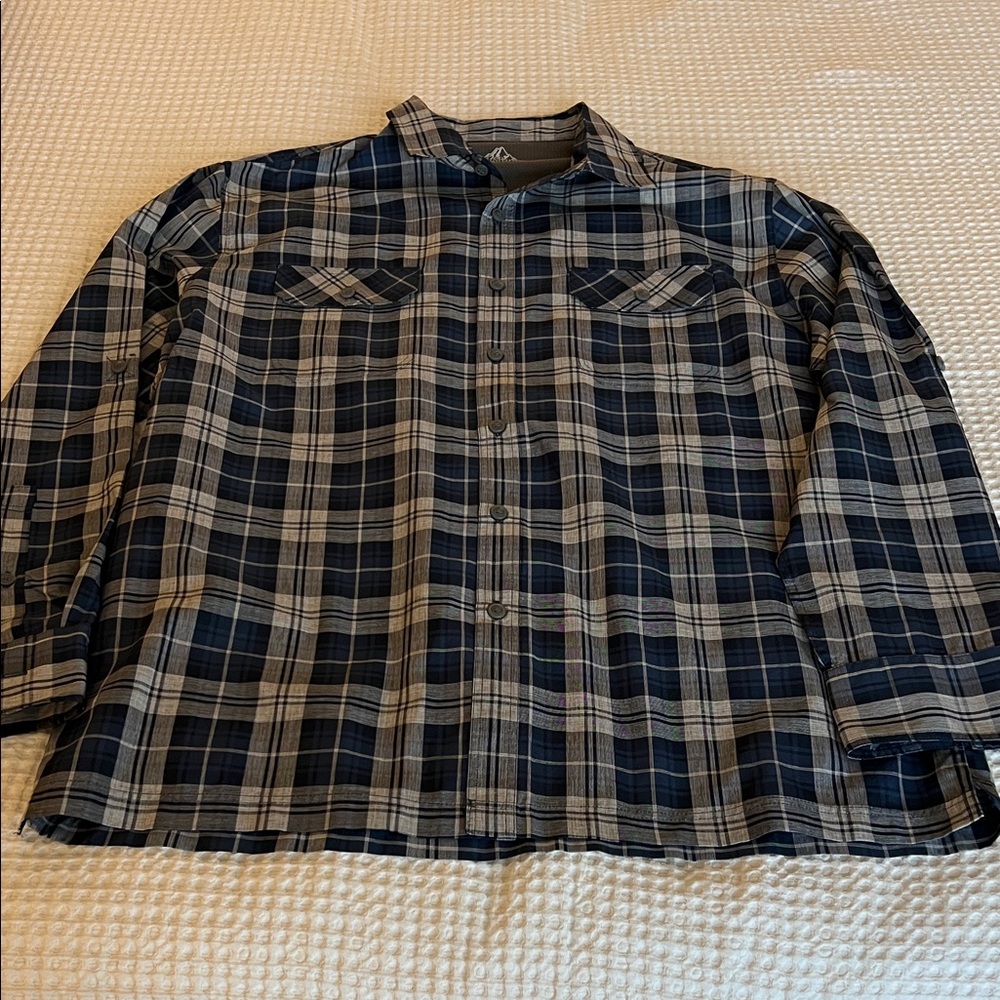 Croft & Barrow Men's Casual Plaid Button Down - Navy and Gray